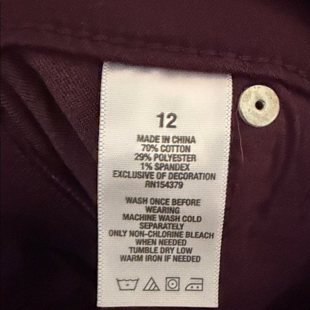 Aeropostale Women's Burgundy Cuffed Jean Shorts - Picture 6 of 6